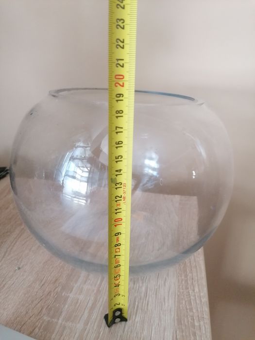 Akwarium dla rybek kula