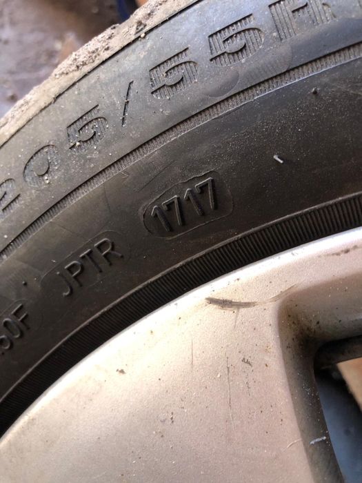 Резина з дисками 205/55 R16