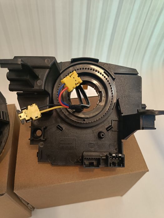 68067552AK 05156106AF шлейф руля Dodge Journey 11-19,  Chrysler TOWN