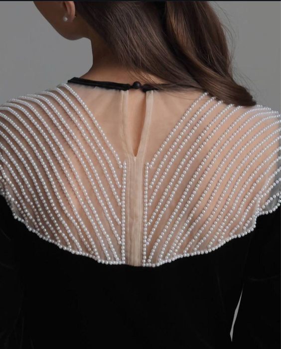 Жіноча вечірня сукня