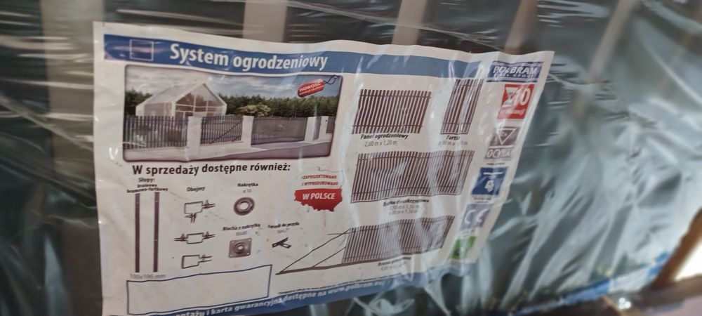 Sprzedam bramę z furtką. Brama 4m dwuskrzydłowa.