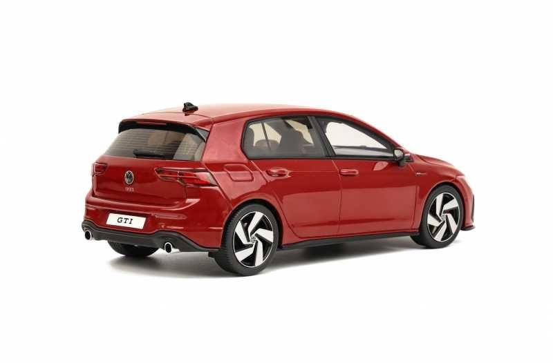 1/18 Volkswagen Golf 8 GTI  - Otto Ot405