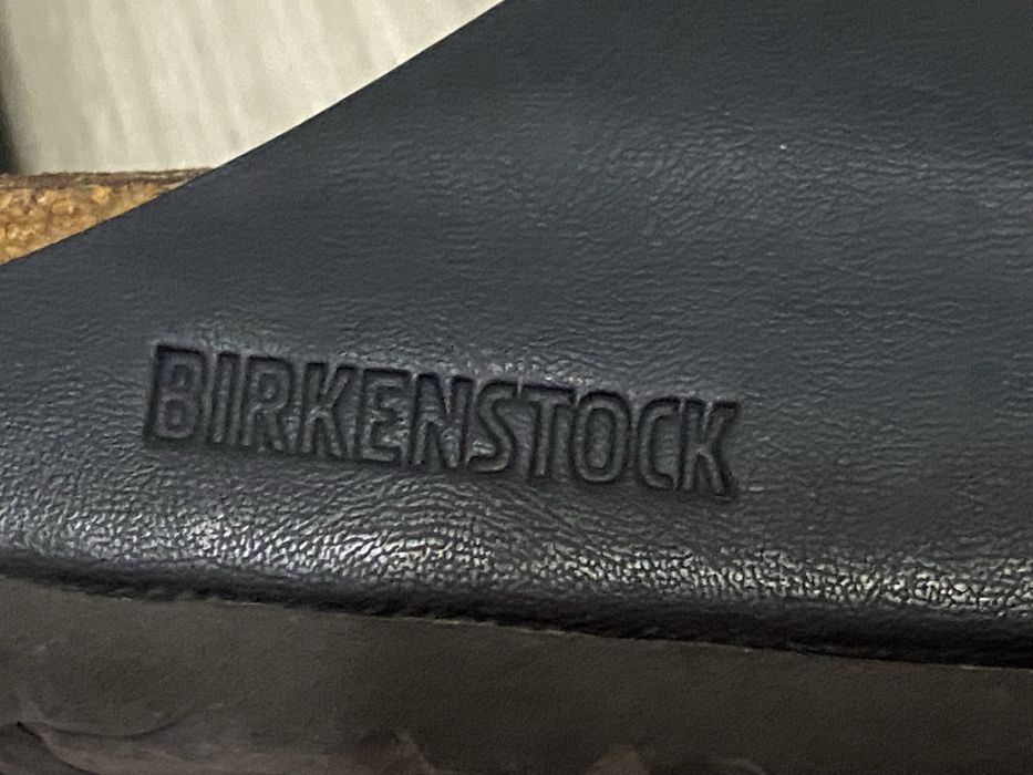 Шльопанці Біркенштоки