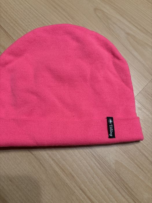 Damska czapka różowa
