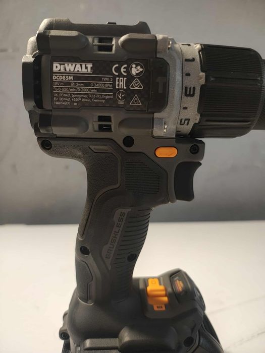 Wkrętarka z funkcją udaru DCD85M Mclaren odpowiednik DCD805 DeWalt 18v