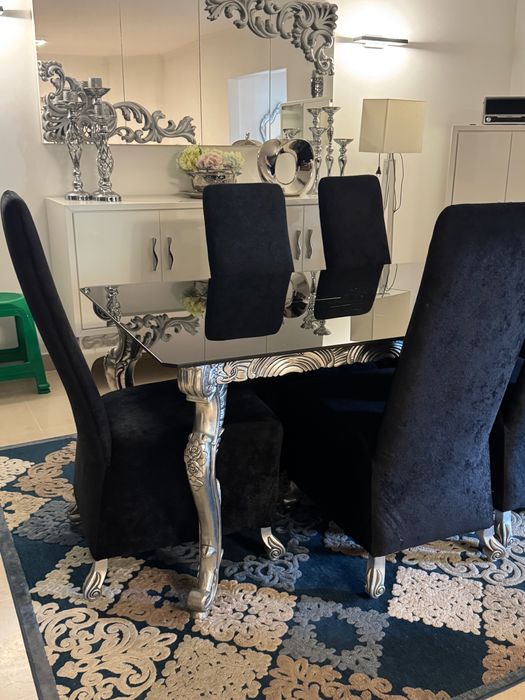 Sofás e Poltrona Barrocos em Veludo, mesa e 6 cadeiras