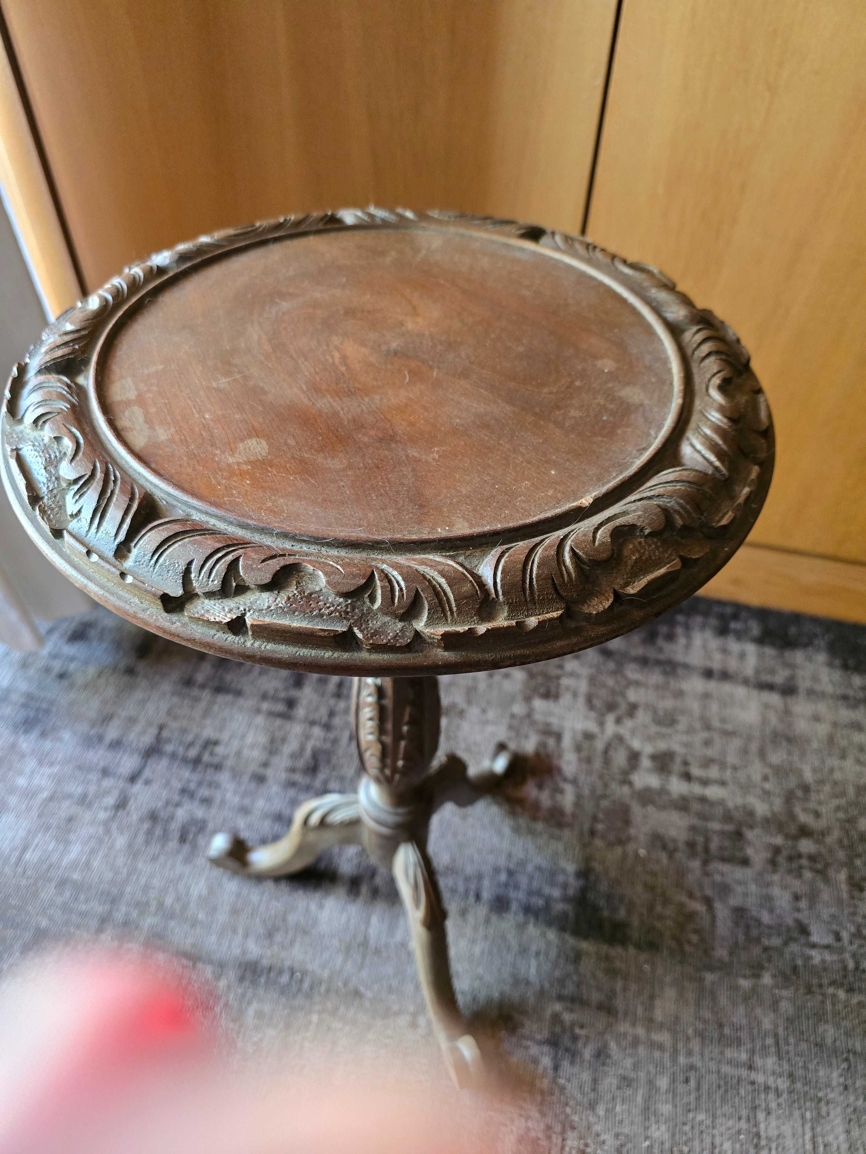Mesa de apoio redonda e antiga