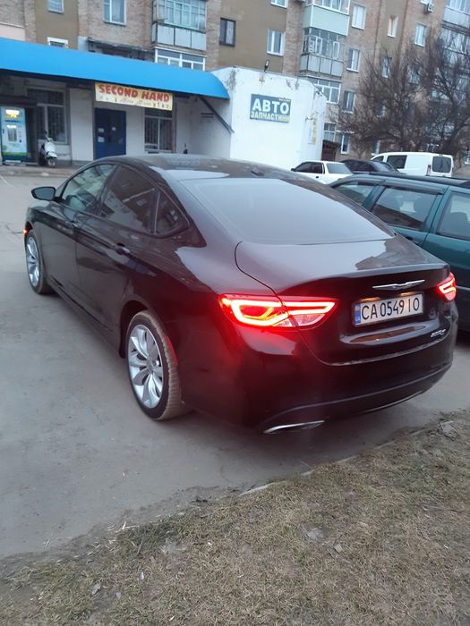 Авто крайслер 200s