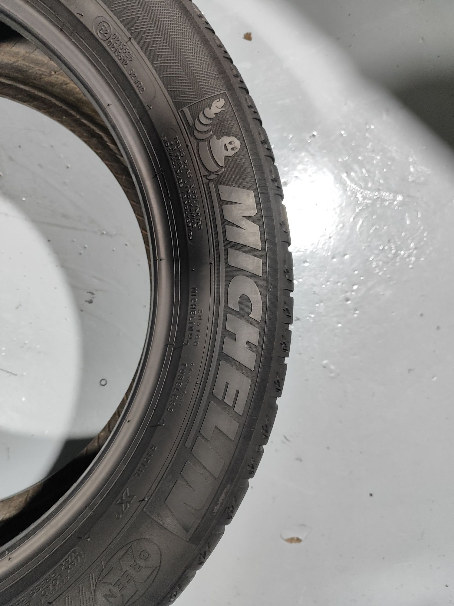 2 pneus semi novos 255-50R19 Michelin - Oferta dos portes