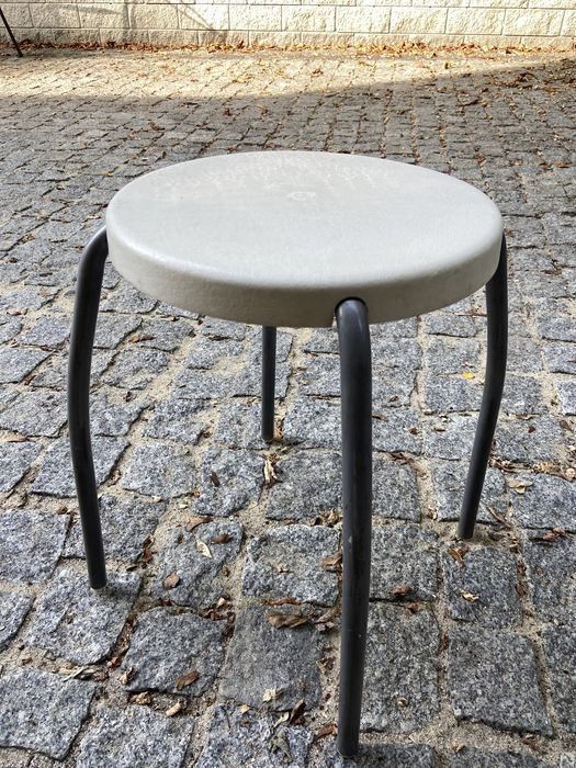 Taboret biały wysokość 45 cm średnica 31