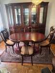 Conjunto de mesa e cadeiras