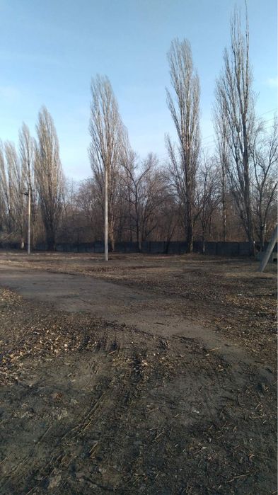 Продажа коммерческого объекта с участком 1,8 га и постройками