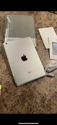 Tablet iPad Apple - stan idealny