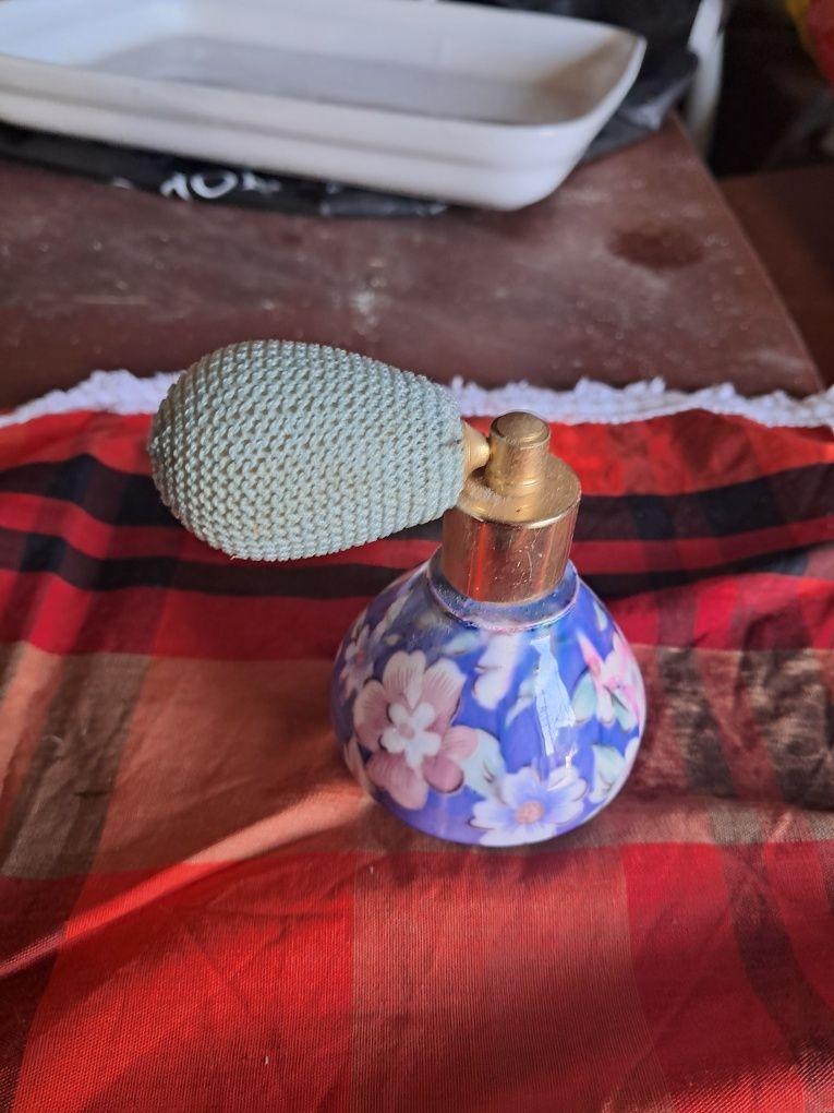 Frasco de perfume com airbag