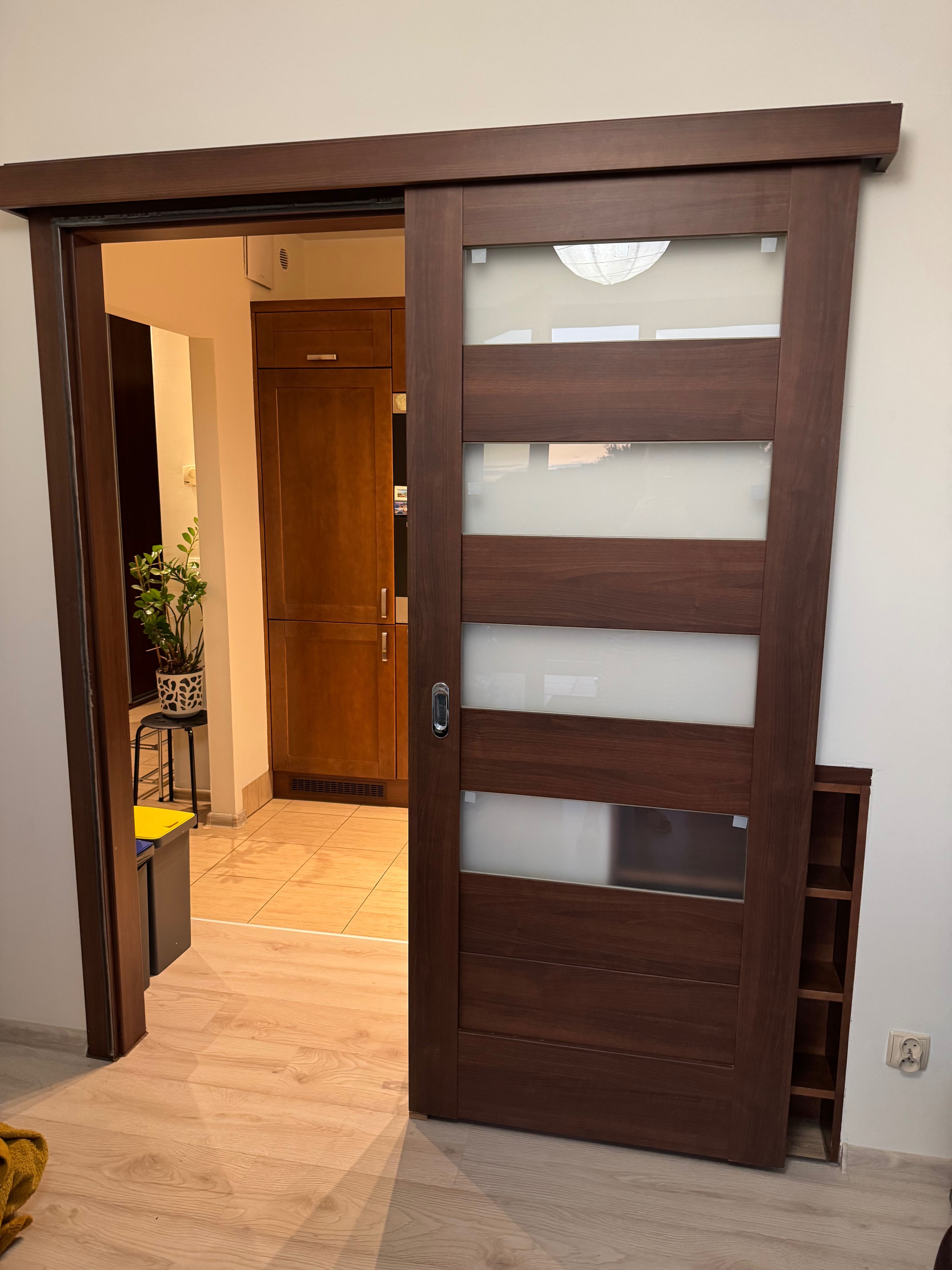 Drzwi przesuwne Porta orzech 80 cm