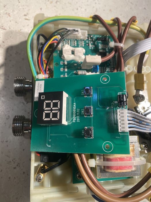 Проточні нагрівачі Electrolux та Gainsborough