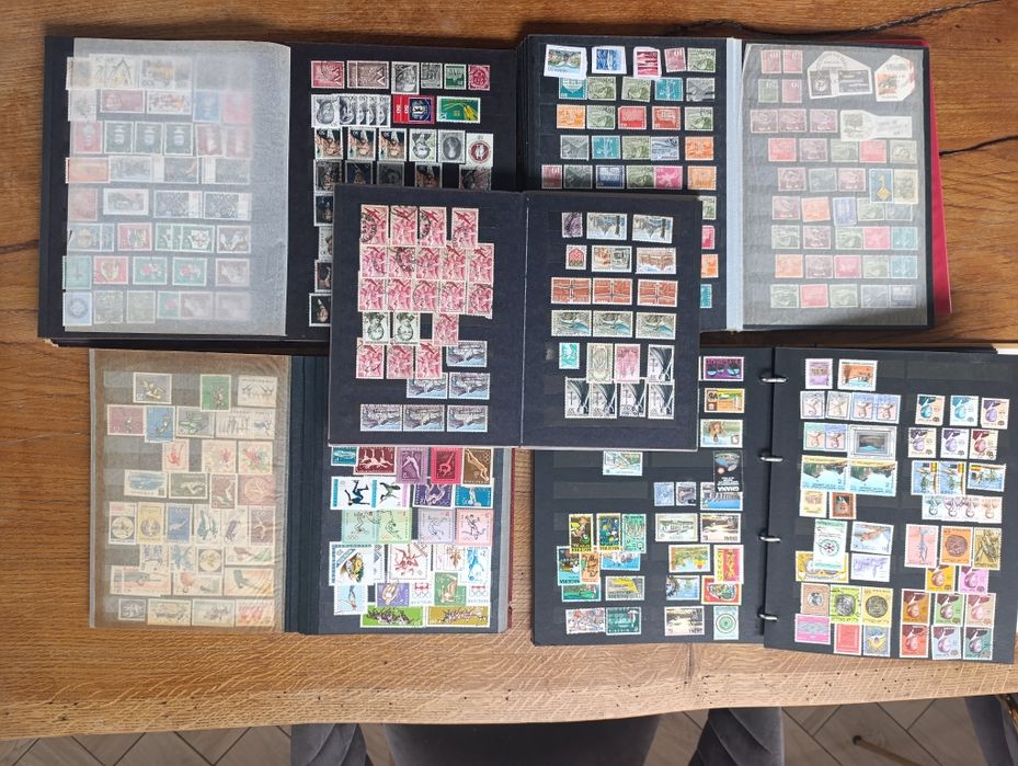 5 dużych klaserów ze znaczkami cały świat