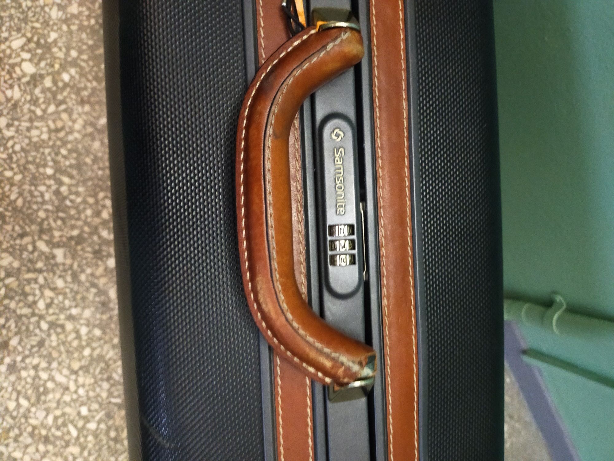 Walizka podróżna turystycznyczna Samsonite duża na 4 kółkach 115 l