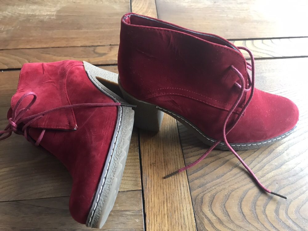 Botins bordeaux 36 mas calça 37 - camurça - Novas