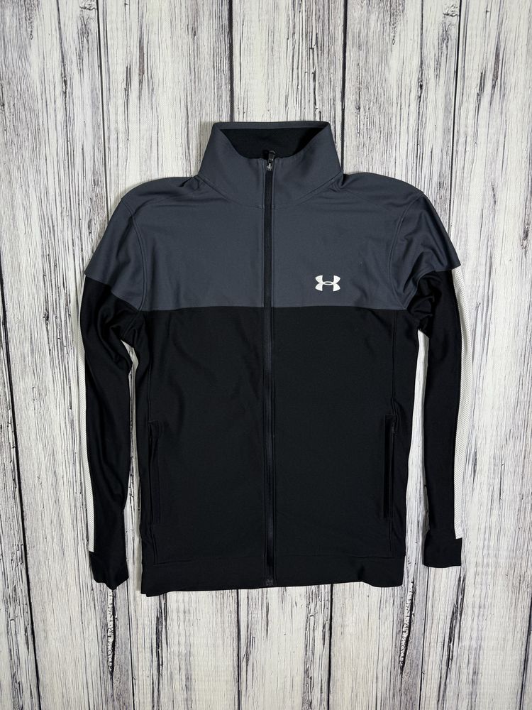 Under Armour кофта оригинал M размер