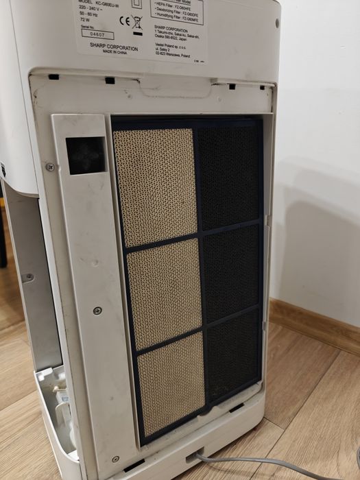 Oczyszczacz nawilżacz powietrza z jonizacją powietrza Sharp KC-G60EUW