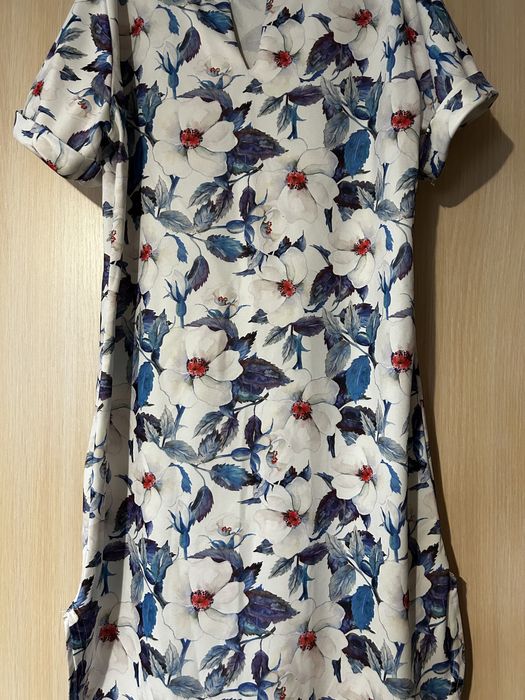 Жіноче  літнє плаття