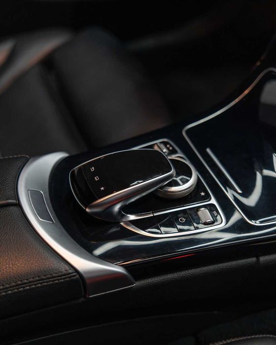 Mercedes-Benz C 300 BlueTEC Hybrid AMG Line