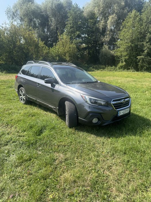 Продається автомобіль Subaru outback