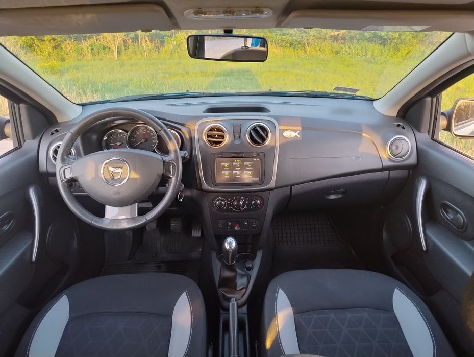 Dacia Sandero Stepway II 0.9TCE Navi Czujniki Parkowania 4xEle szyby