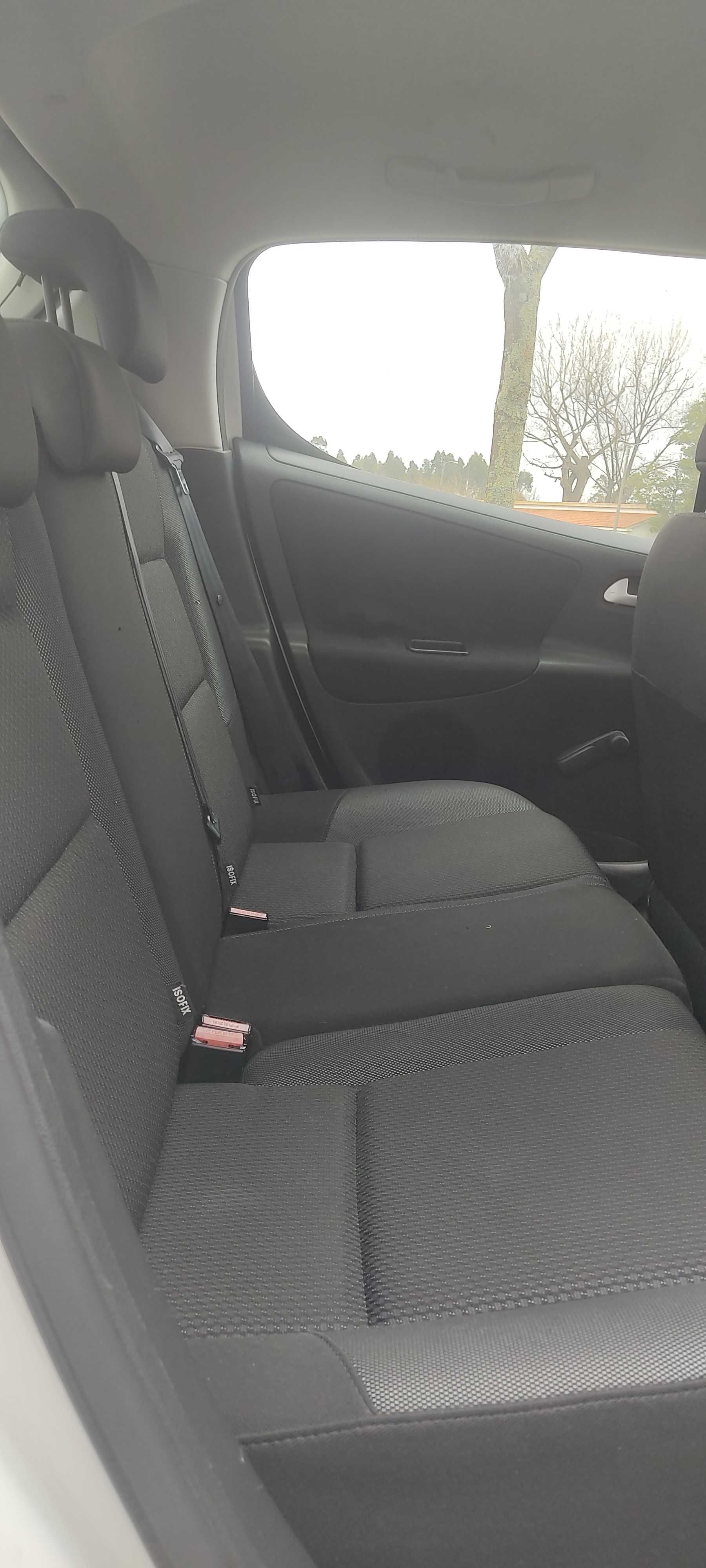 Peugeot 207  1.6HDi