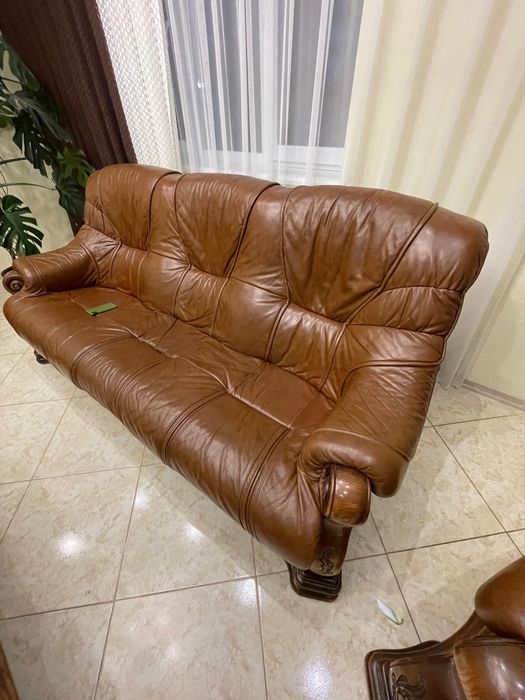 Шкіряний диван та два крісла