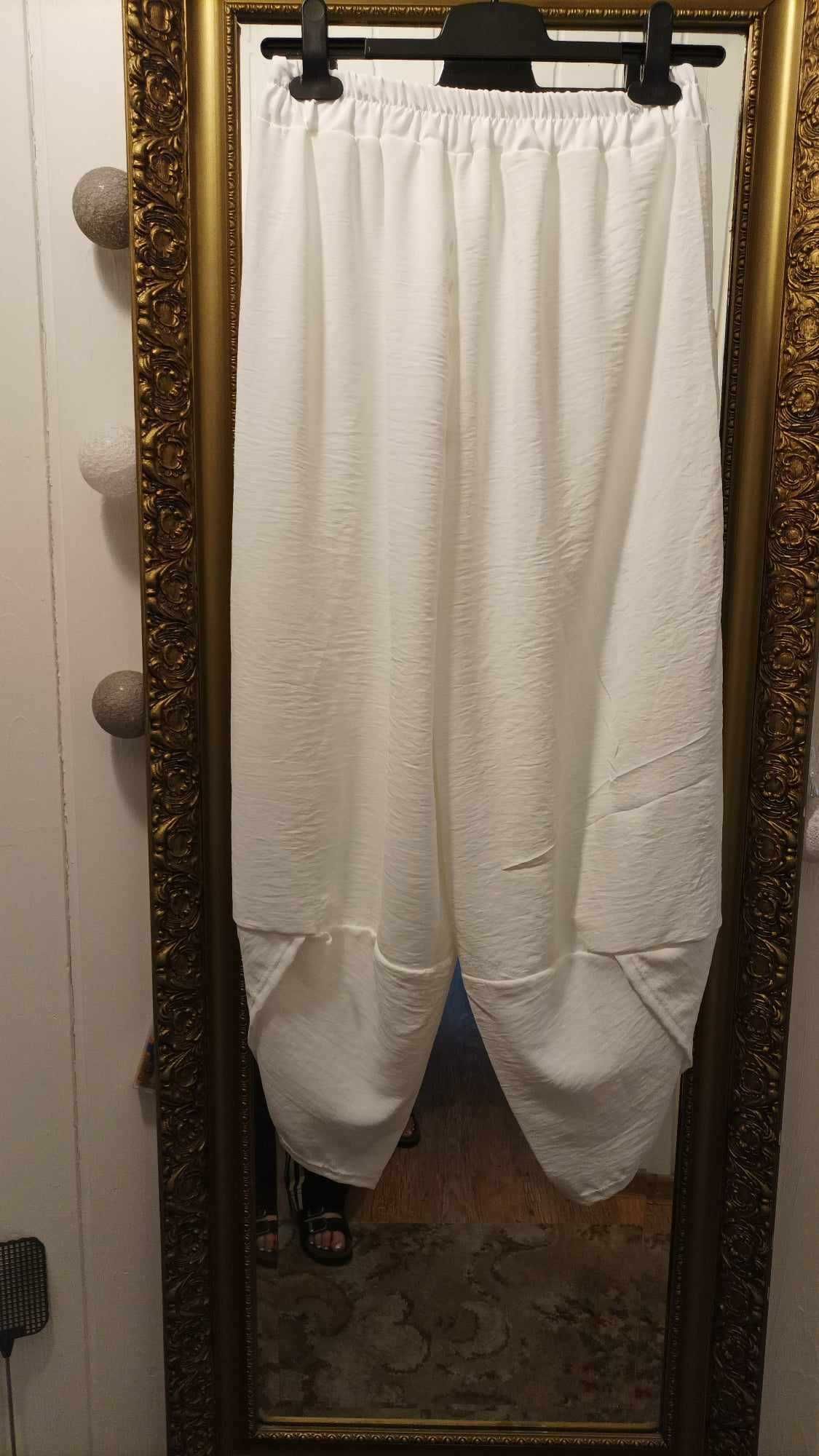 Spodnie damskie letnie białe sindbady.