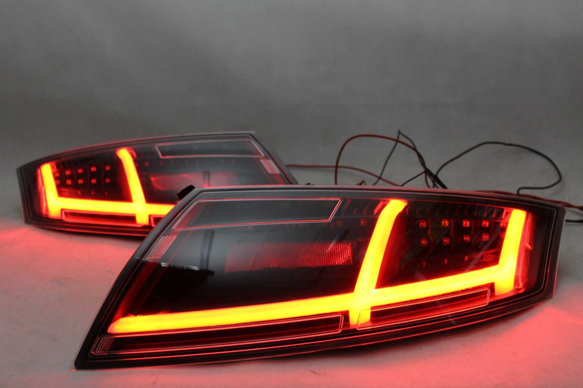 Lampy tylne tył AUDI TT 8J 2 II 06-14 LED BLACK BAR NEON Dynamiczne