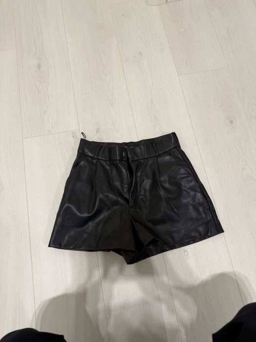 Шорти Zara, розмір s