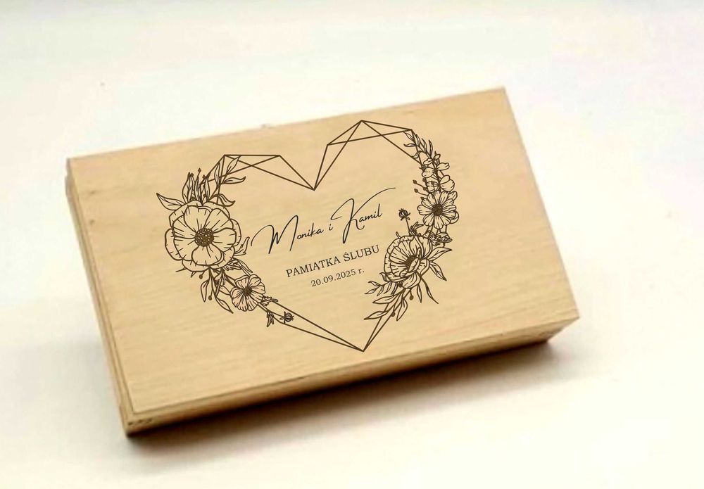 Pudełko na pieniądze z grawerem na ślub