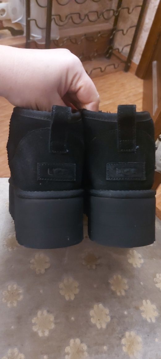 Класнючие угги Ugg mini platform оригинал р.41(27см)