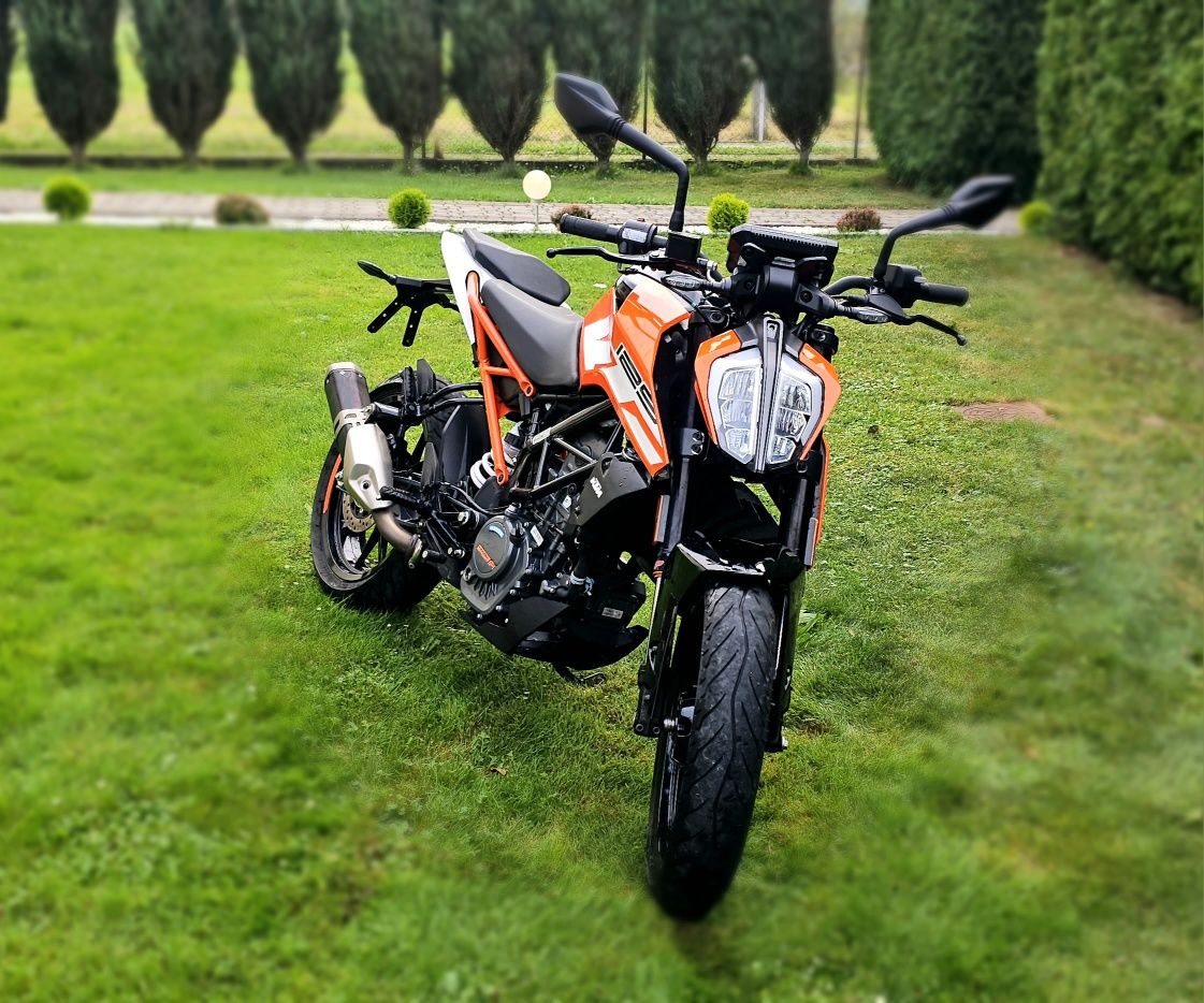 Piękny KTM DUKE 125ccm³ 2021r POLECAM !!!