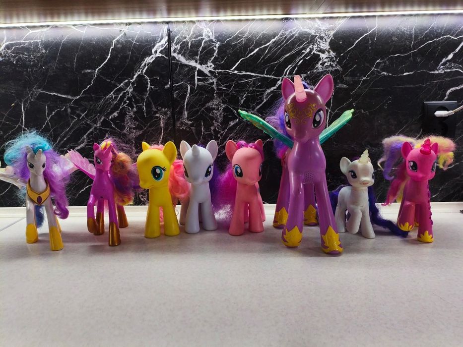 Piękne koniki dla dziewczynki 5 szt. Interaktywne