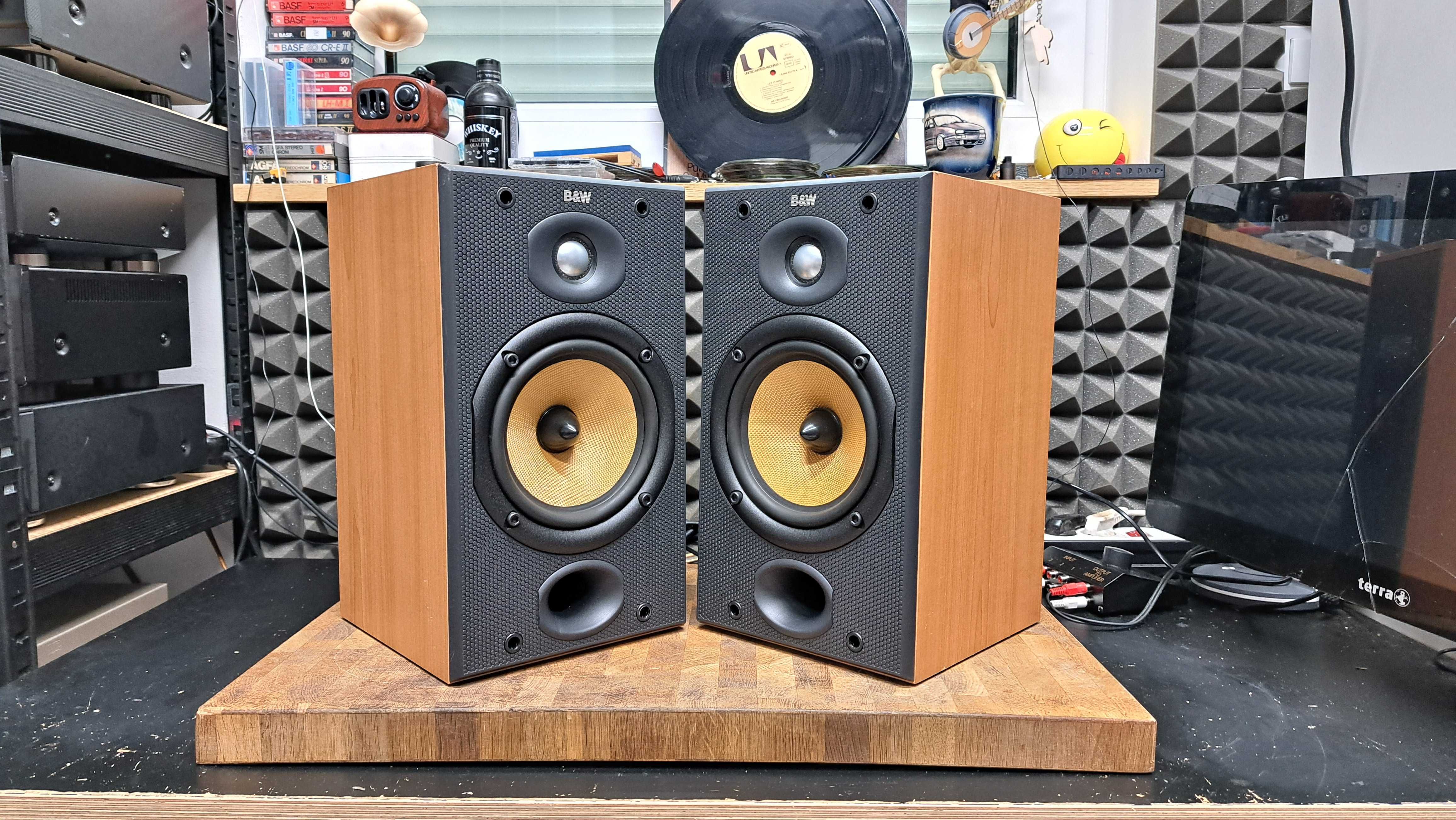 Kolumny B&W DM601 S2