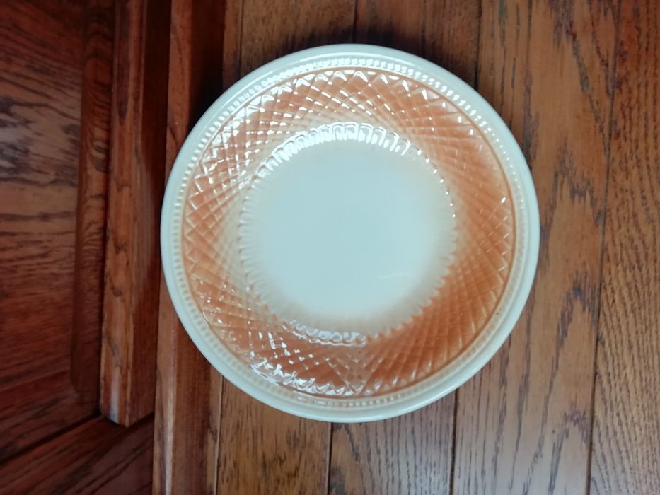 Блюдо-тарелка с декором