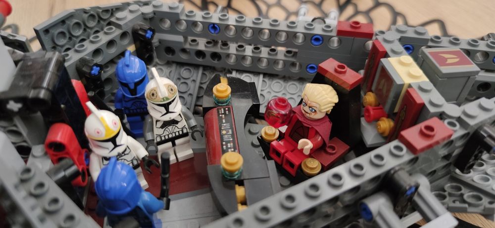 Lego Star Wars 8039 Venator Republic Attack Cruiser