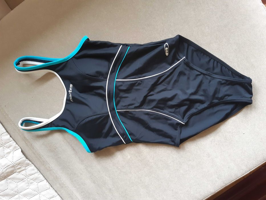 Jednoczęściowy damski sportowy strój kąpielowy Martes XS