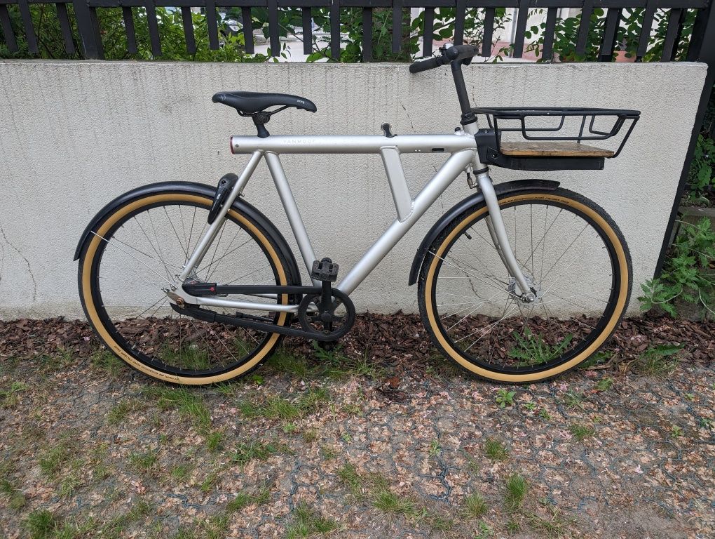 Vanmoof rower miejski abus z koszykiem