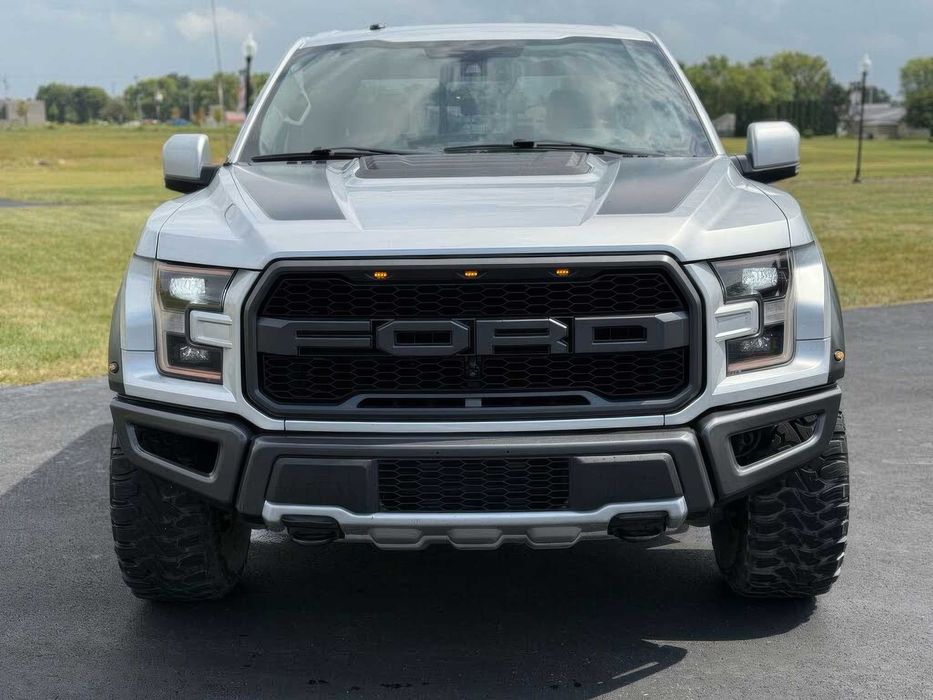 Ford F-150 Raptor SuperCrew      2018