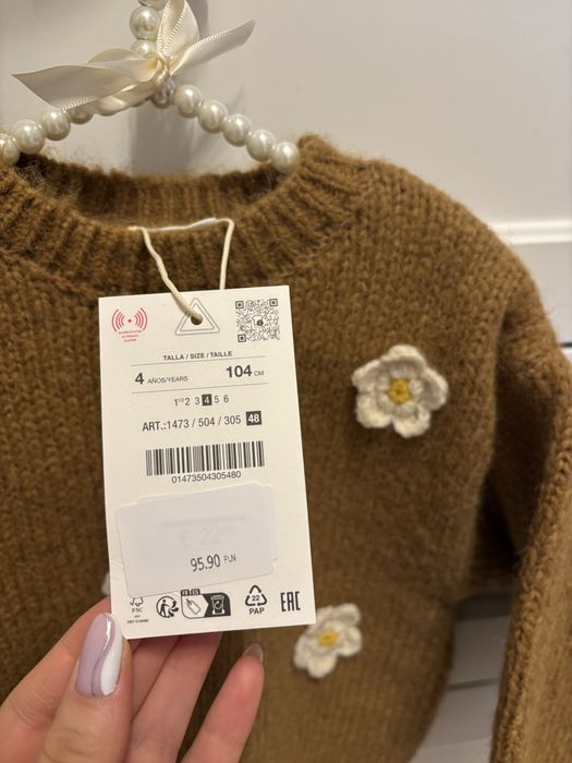 Sweterek z kwiatami Zara r.104