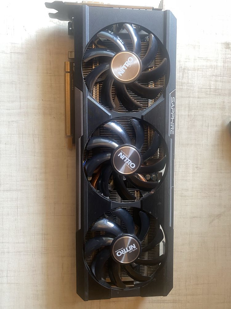 Ігрова відеокарта Sapphire radeon r9 390 nitro+ 8gb