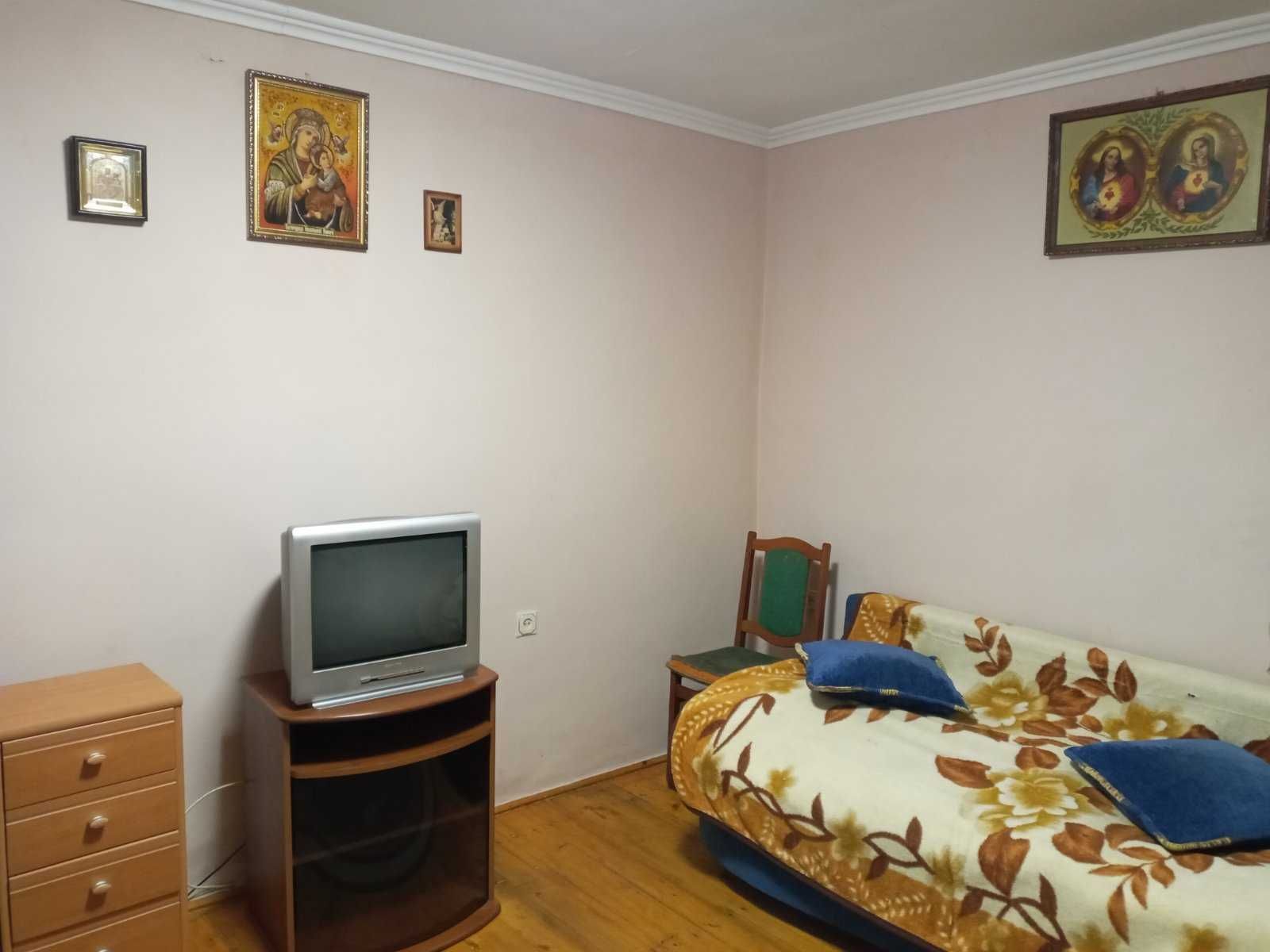 Здається одна кімната на підселення по вул.Нечуя-Левицького, ціна з кп