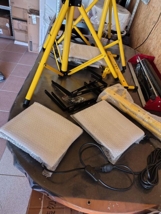 Zestaw 2 szt Reflektor roboczy LED RIGIDON 200 W ze statywem, 20000 lm