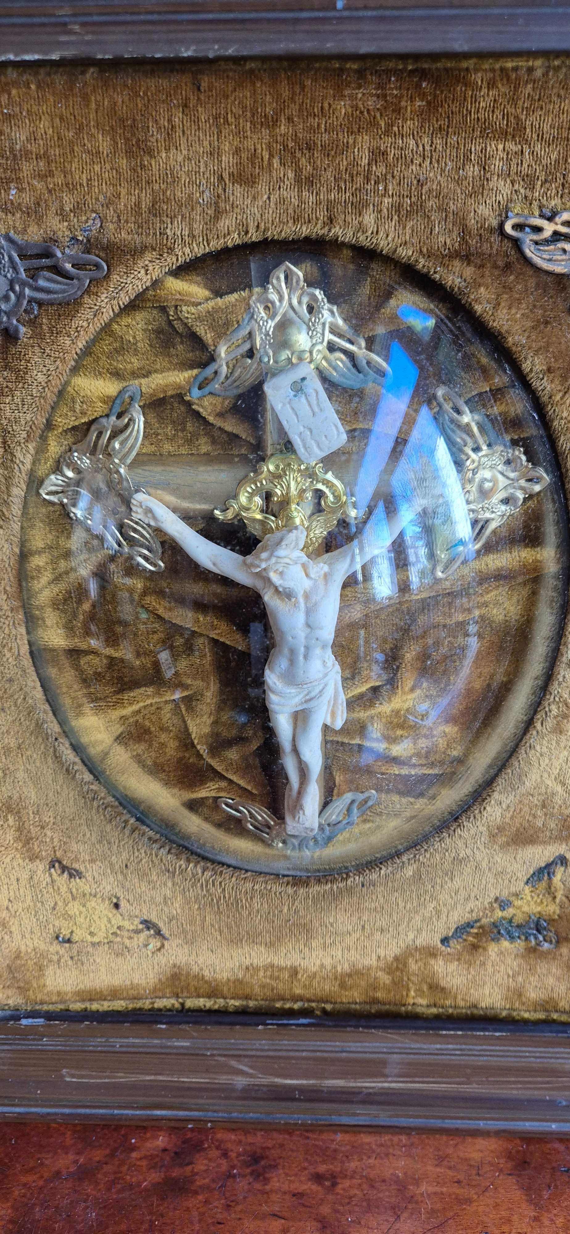 Obraz rzeźba sakralna sygnowana CUM DEO LABORO JBT Jezus krzyż antyk