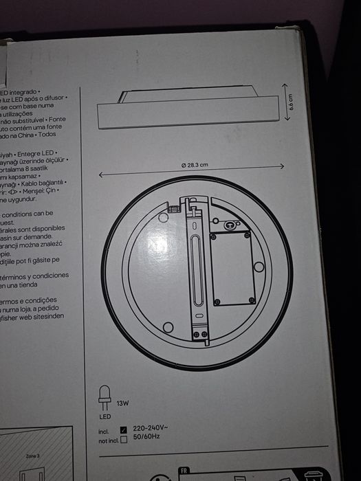 Lampa LED  z regulacją temperatury świata